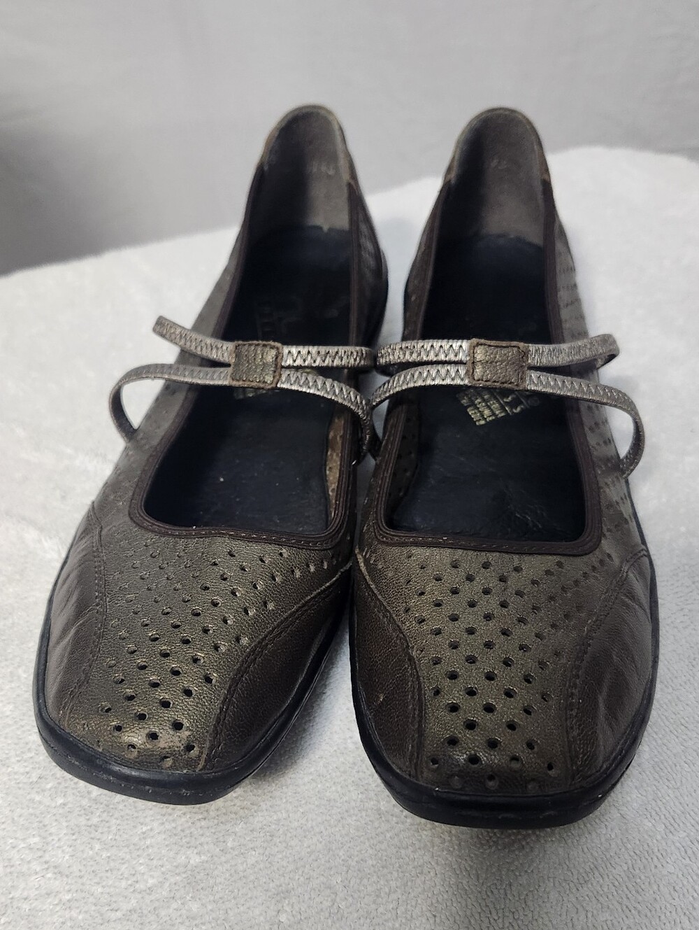 Reiker Antistress Shoes. Sz 8.5